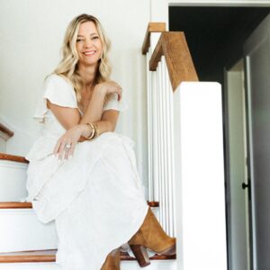 Kari Hayward, Hi my name is Kari - content section image