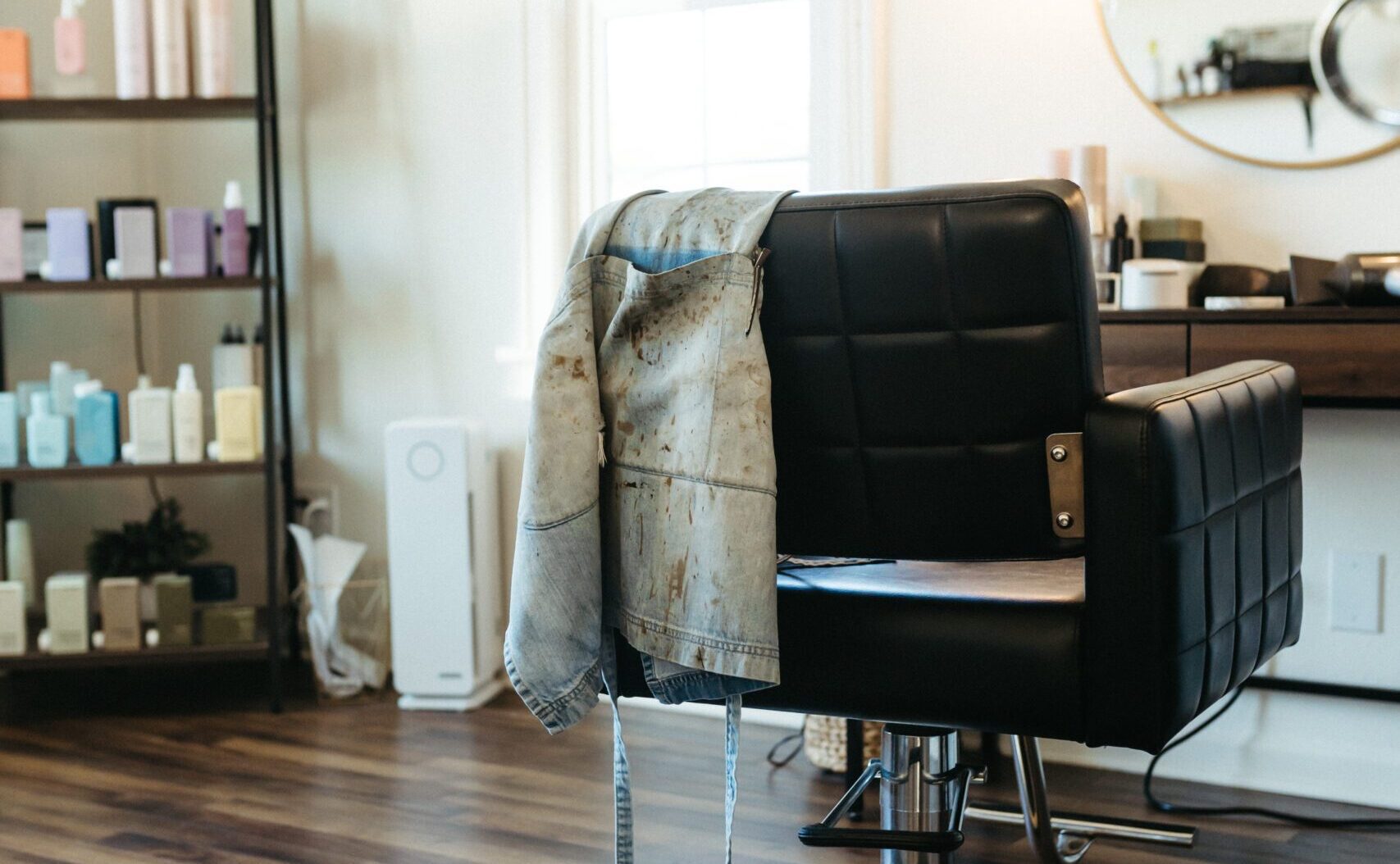 Kari Hayward, Reach Out & Let’s Create Your Signature Look - hero image